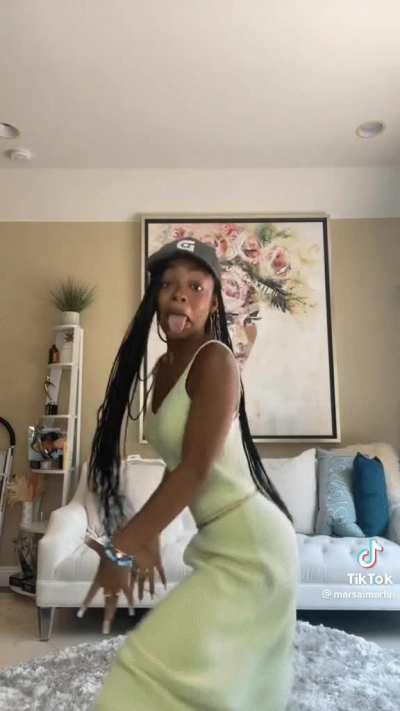 She Can Definitely Throw it Back