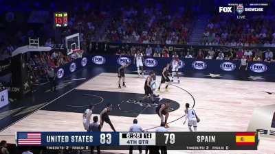 [Highlight] Austin Reaves' hard work on offense gets rewarded, as he gets shoved to the ground trying to set a pick, runs to set another one, then drills the corner 3.