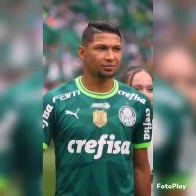 Rustic Rony- GiveTheBestInsideThePitch