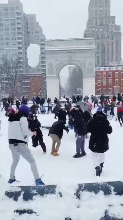 Mass snowball fight in NYC