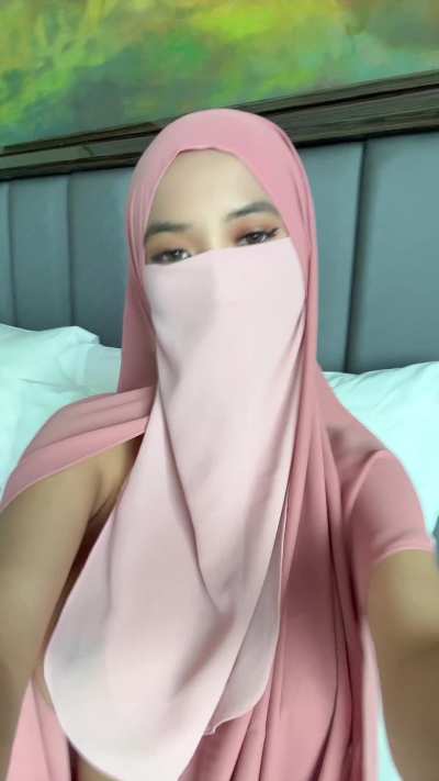 Busty tits for big men