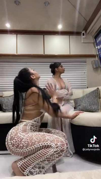 JailyneOchoa - Video #9432