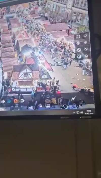 Man drives into Christmas Market in Magdeburg, Germany hitting and badly injuring multiple people. Happened 45 min ago, i live right by that market.