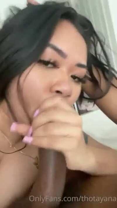 Thot ass sucking dick