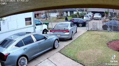 Girl tried to set dude up