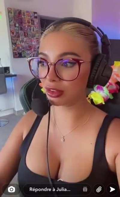 Cette paire de seins 😍🥵