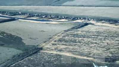 Footage of a Ukrainian attack towards the direction of Pisky, Donetsk Oblast from Russian perspective, which resulted in the loss of one Ukrainian armored vehicle