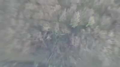 Drone footage of artillery counter-battery fire by the Ukrainian 44th Mechanized Brigade destroying several Russian 152-mm towed howitzers.