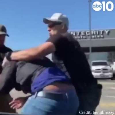 Deputy deploys his taser and kicks man during arrest for absolutely no reason