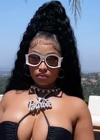 Seeing Green (Behind The Scenes)