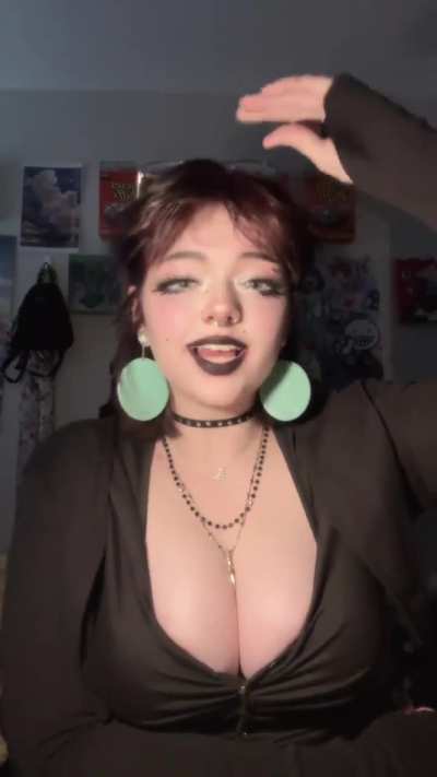 Big tits & big earrings