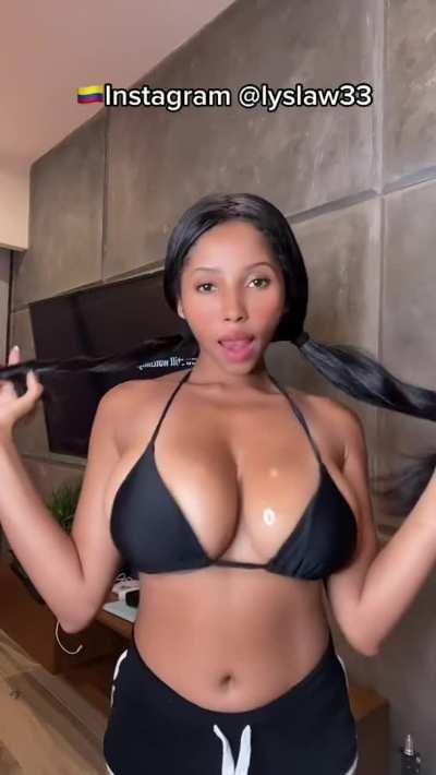 Do you like my bikini?