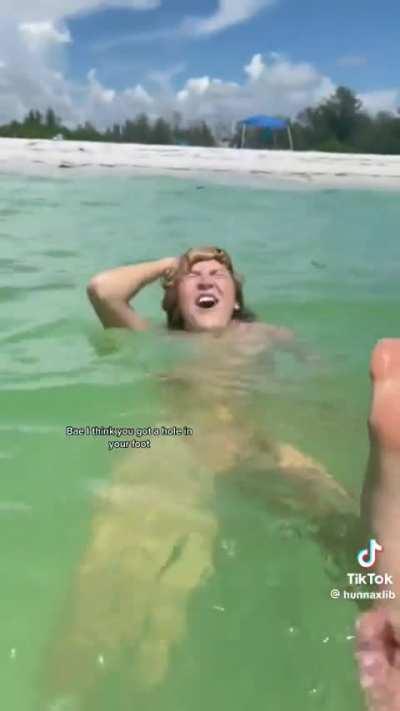 hunnaxlib - Wait until the end - Close up sole