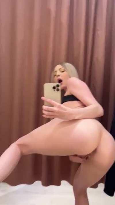 For those wondering why we girls love shopping 🙊💕