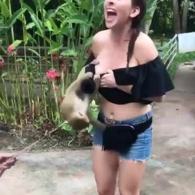 To release the boob