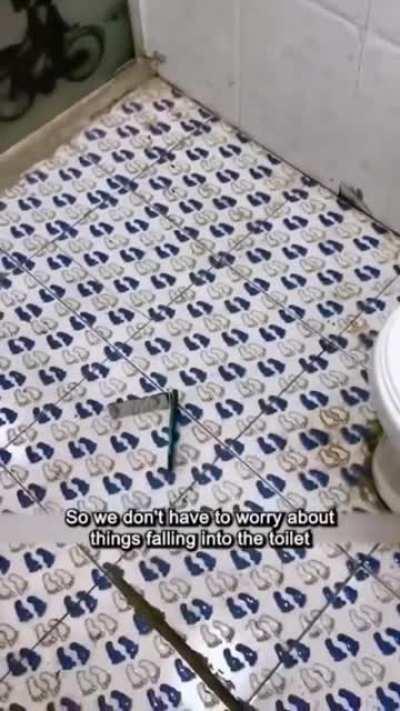 His poop got flunged...