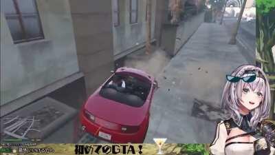 Behold: Noel hitting the C L E A N E S T parallel park in the history of GTA