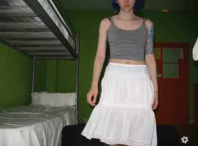 A one-take wonder created by AI. Belly button included.