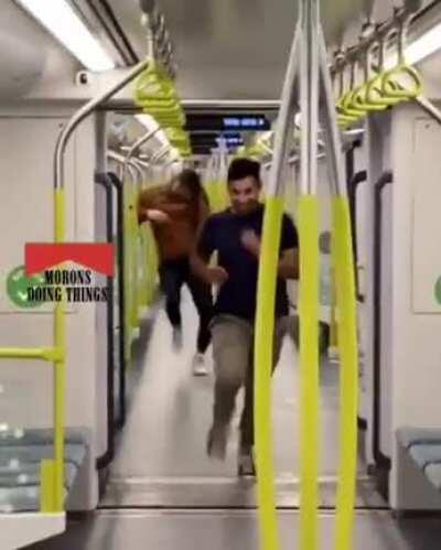 WCGW running in the Subway