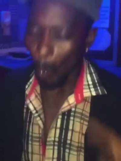 I genuinely cannot figure out how he did the last bit. I am shook.