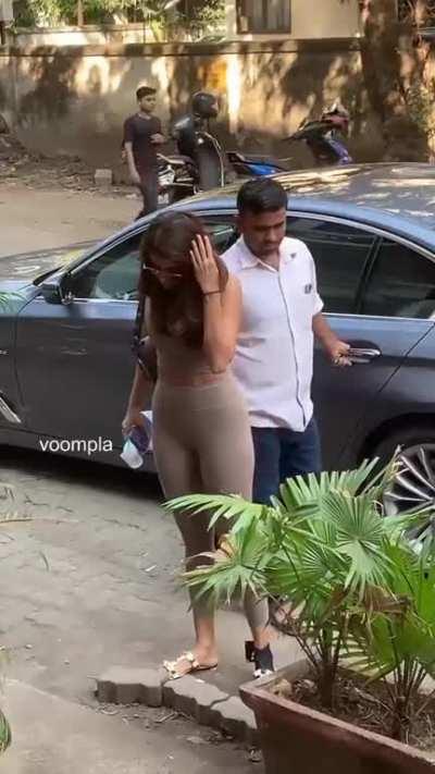 pooja Hegde 🤤💦🤤 she looks sexiest in gym outfit 💦