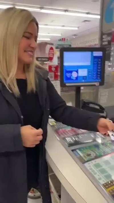 How scammers get your gift card information