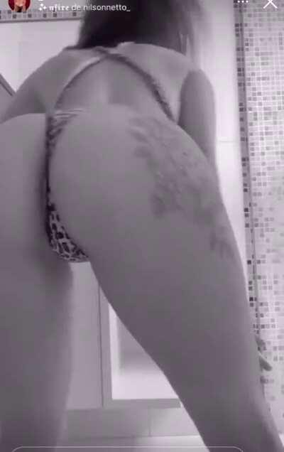 _issarodrigues / close_issa