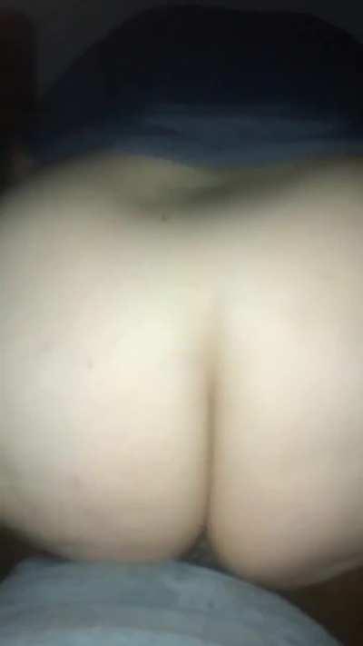 All that juicy booty on this black dick