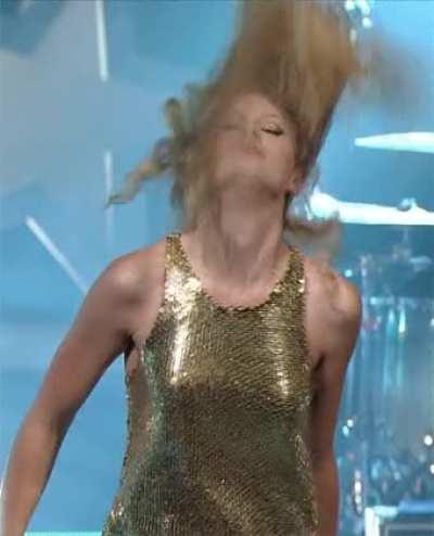 sexy and aggressive bounce 🤤😍