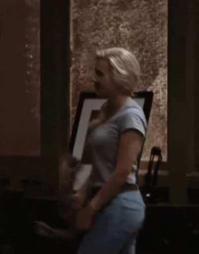 Scarlett Johansson's ass is so tight on jeans