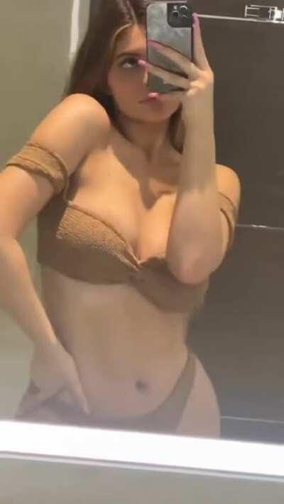 Begging to Be Seen 😍😍😍