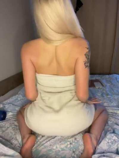 Still tease twerking