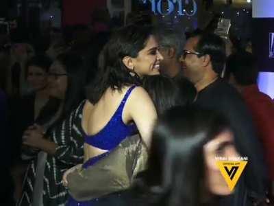 Deepika Padukone's back looks sexy af😍💦