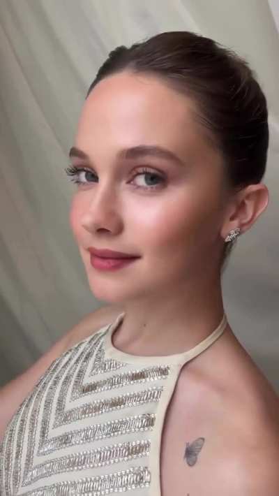 Profile by @lorencanbymakeup, October 2025