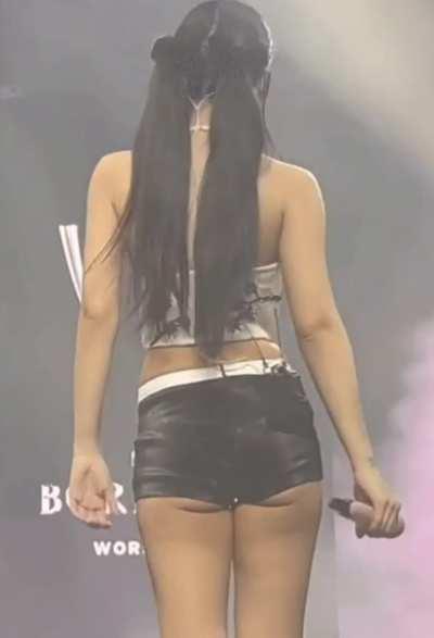Ultimate Jennie Ass Compilation 🍑