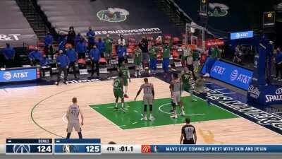 [Highlight] Beal dribbles the ball off his foot and then can't drain the game-winner