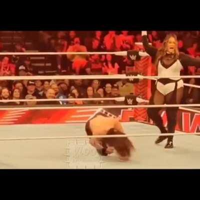 Nia Jax & Raquel Rodriguez can't get enough of slapping eachother's ass at live shows or when they go to commercial breaks on raw 