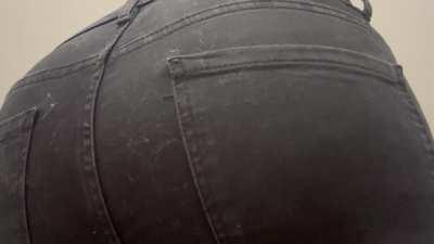 Farting with my thongs above