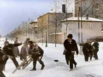 Snowball fight 124 years ago. Lyon, France, 1896. Colorized and speed adjusted. Original in black and white by Louis Lumiere.