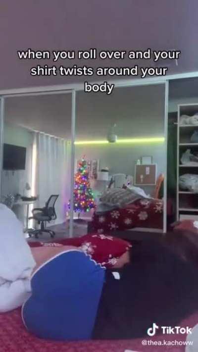 Why she show that ass??