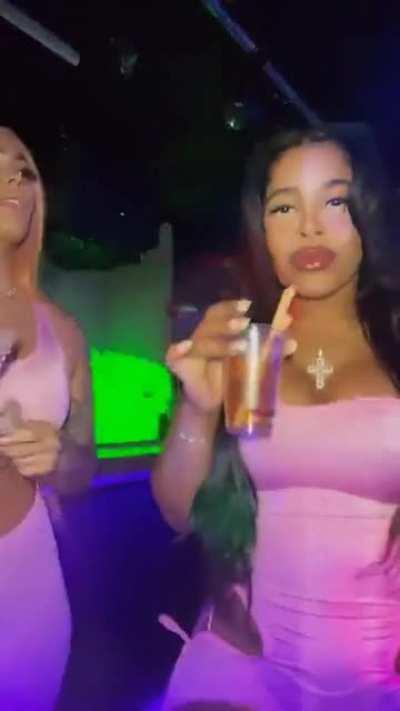 T@tt3dUpH0lly & Arii3laLang0sta