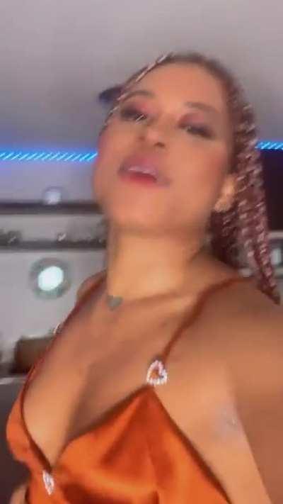 I wanna sing and dance for you