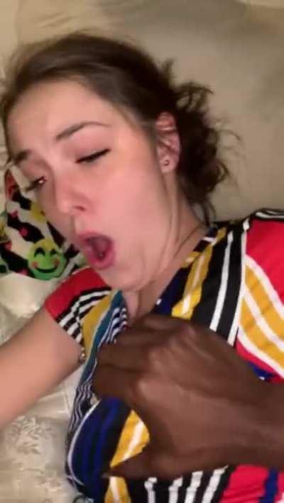 Black dude smashes tiny white slut's pussy
