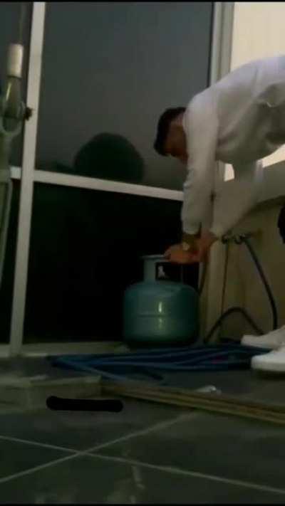 Gas leakage control. Most smart Turk 👍🏻