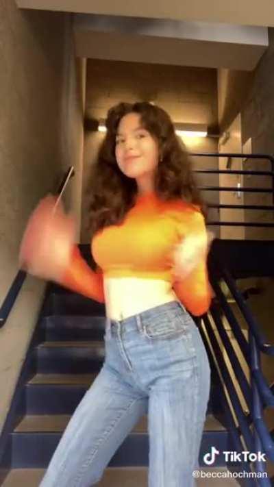Becca's new tiktok dance