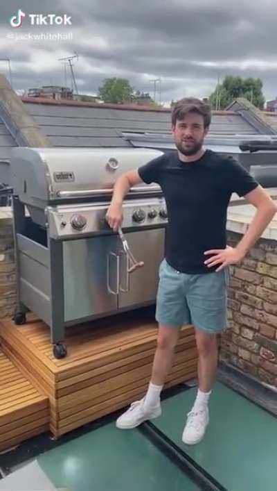 My sausage people need me