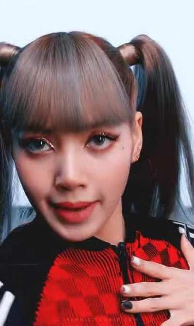 Lisa's face makes my cock so hard 🔥