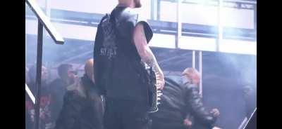 Full new snippet from the wireless set