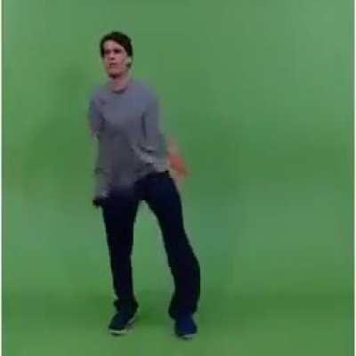 5 seconds after promising chat he won't hit that yoinky sploinky