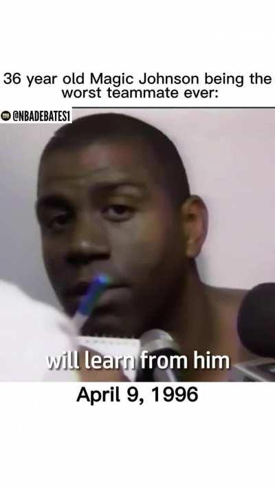 [Highlight] (1996) Van Exel shoves a referee into the scorer's table after protesting a call, Magic Johnson says 